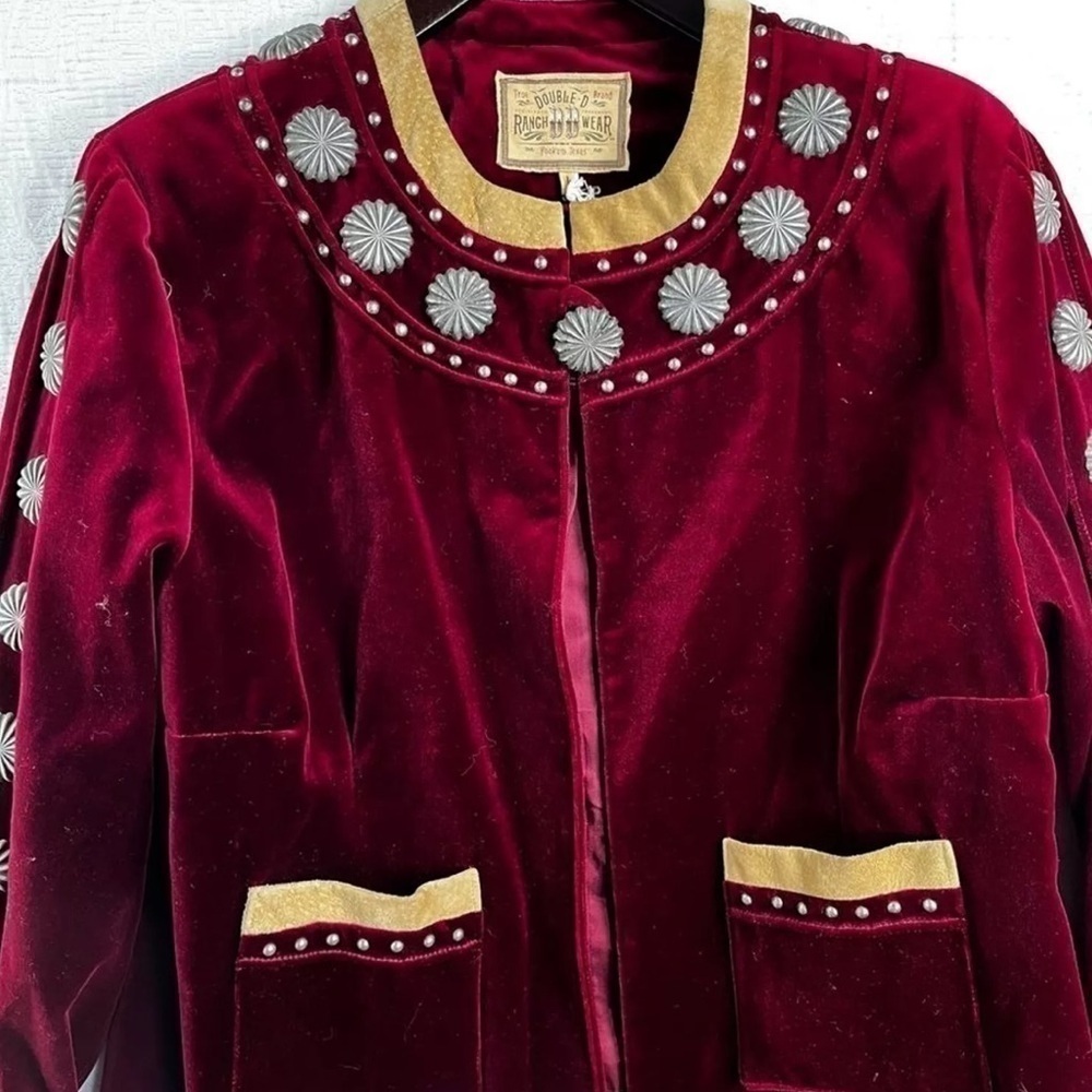 Double D Ranch Velvet Concho Beaded Womens Western Bolero - Picture 9 of 9